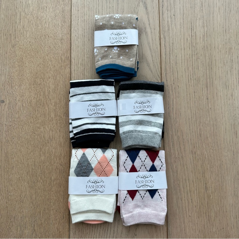 🆕 Set of 5 Women’s Crew Socks